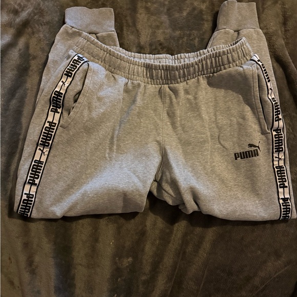 PUMA jogger sweat pants XL with cute puma stripe down the side! EUC!! - Picture 4 of 5